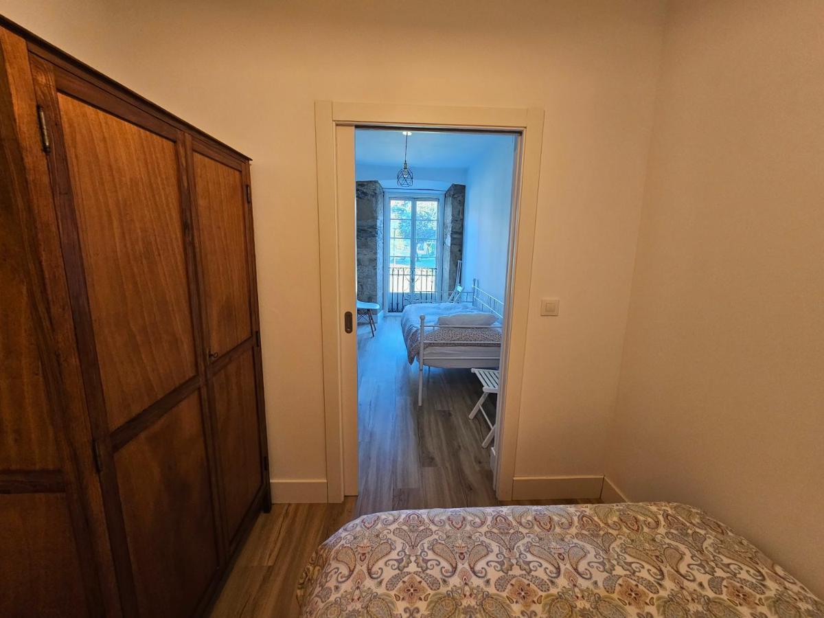 Apartamentos En El Centro - Plaza De Amboage - Wifi Феррол Экстерьер фото
