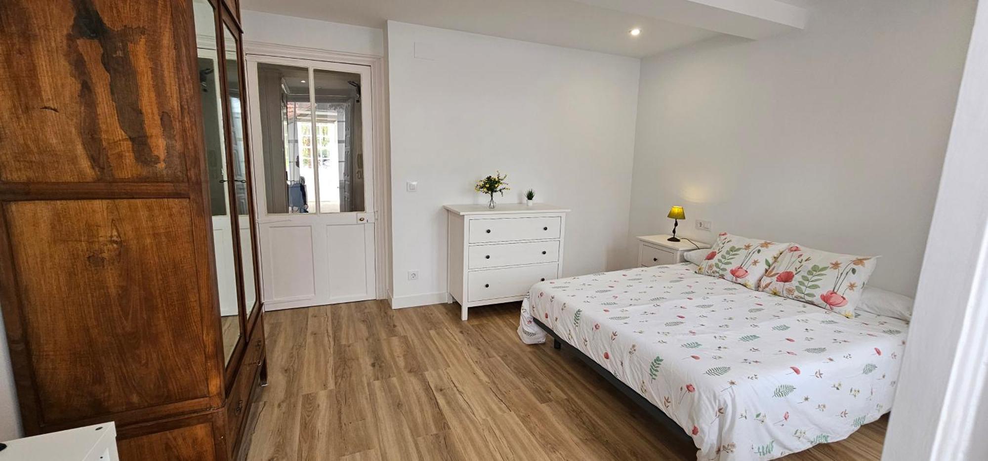 Apartamentos En El Centro - Plaza De Amboage - Wifi Феррол Экстерьер фото